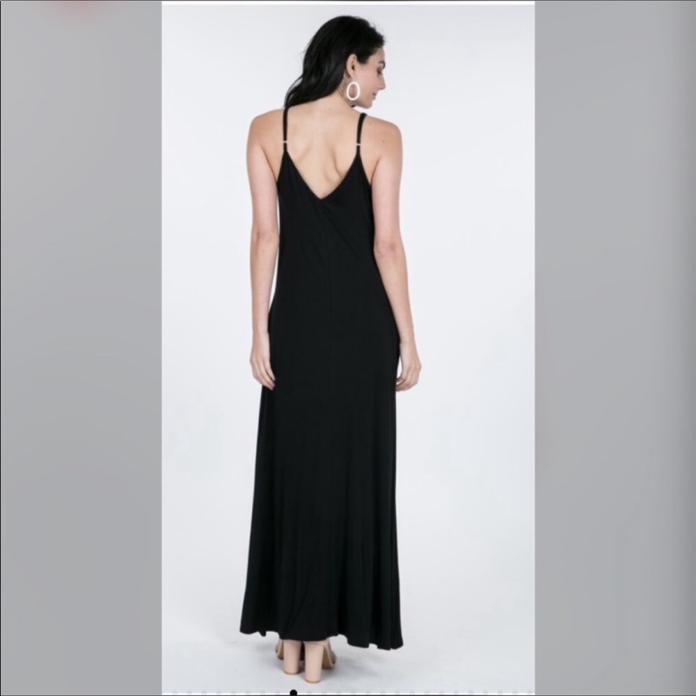 Maxi Dress With Pockets Vneck - Picture 4 of 8